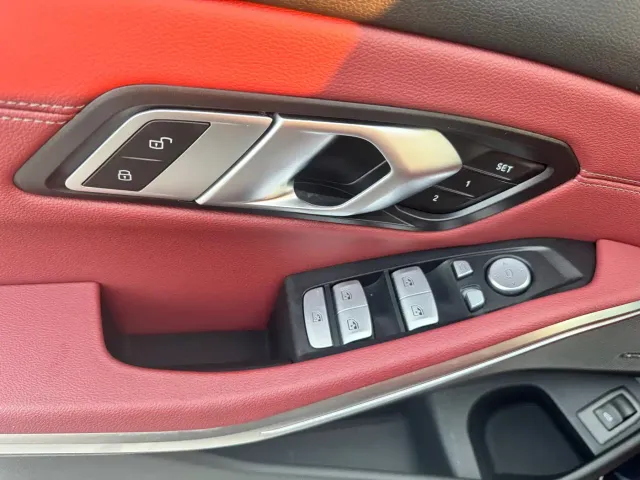 BMW 3 Series — Фото автомобиля 29