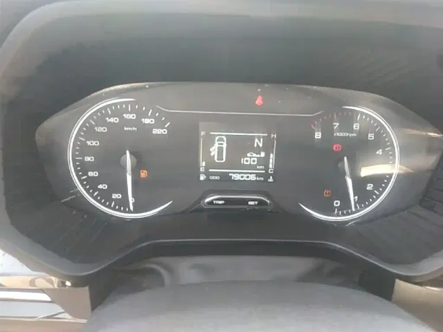 Wuling Asta — Фото автомобиля 10