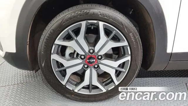 Kia Seltos Seltos Бензин 1.6 турбо 2WD — Фото автомобиля 5