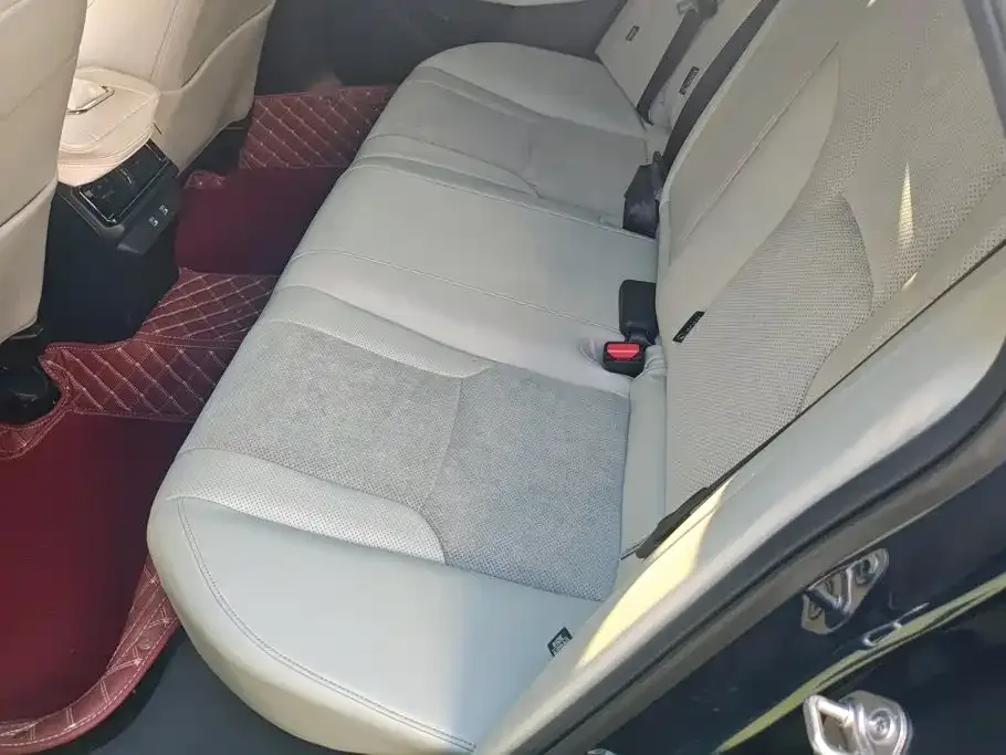 Honda Inspire Hybrid 2023 e:PHEV Smart Shine Edition — Фото автомобиля 11