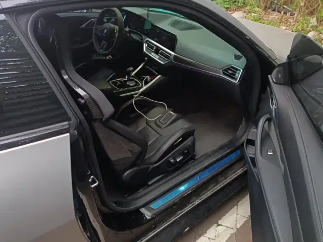 BMW M4 — Фото автомобиля 8