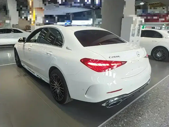 Mercedes-Benz C-Class — Фото автомобиля 4