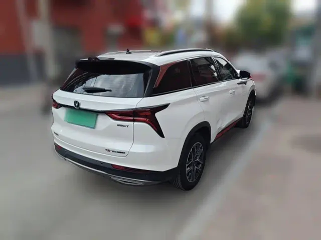 Changan CS75 Plus — Фото автомобиля 4