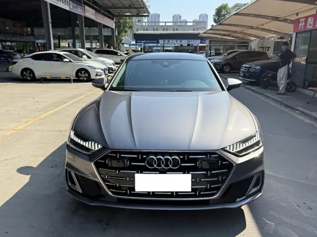 Audi A7L — Фото автомобиля 2