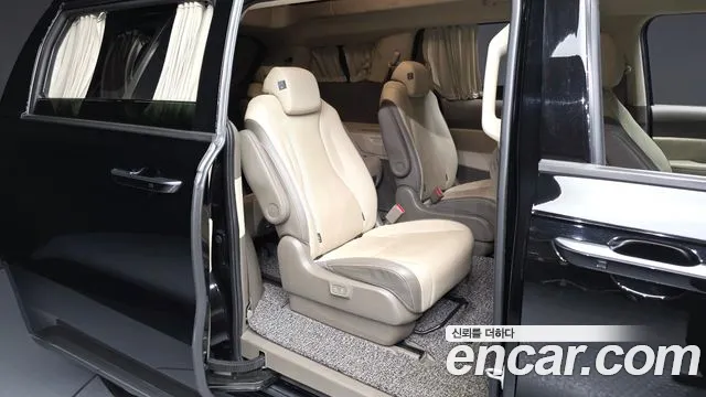 Kia Canival Carnival 4 поколение Дизель 9 мест Hi-Limousine — Фото автомобиля 10
