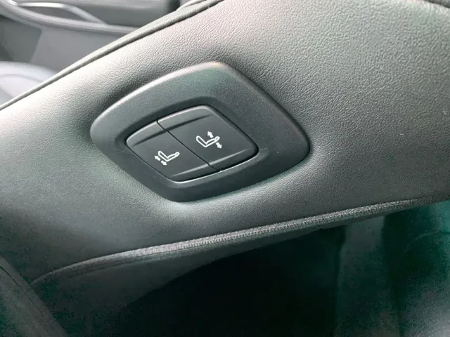 Toyota Avalon — Фото автомобиля 15