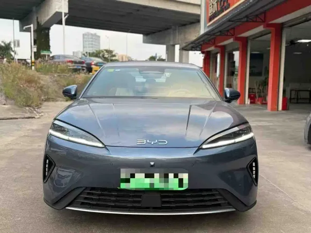 BYD Seal 07 DM-i — Фото автомобиля 2