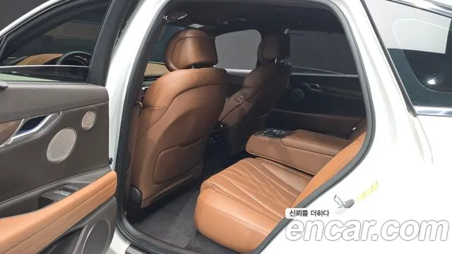 Genesis G80 Electrified G80 (RG3) — Фото автомобиля 11