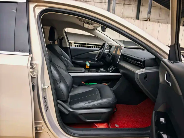 Wuling Starlight — Фото автомобиля 6