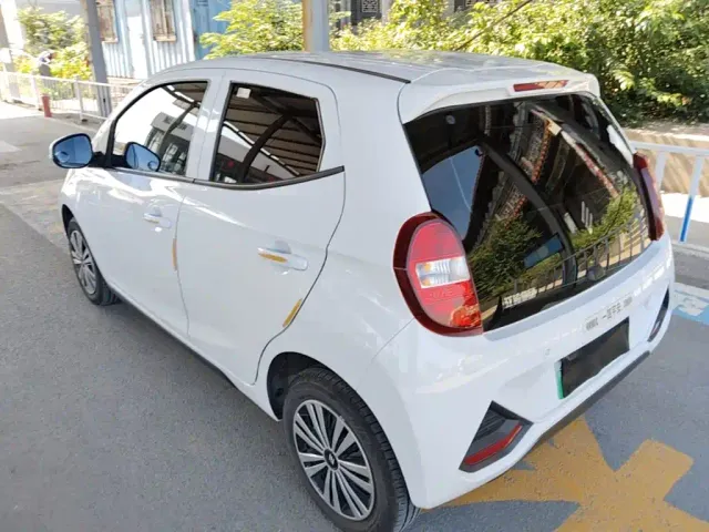 JMEV Xiaoqilin — Фото автомобиля 4