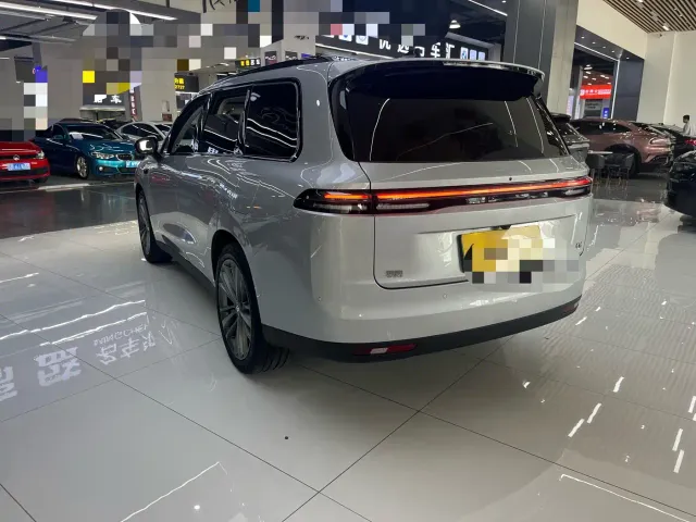 Leapmotor C16 — Фото автомобиля 12