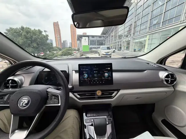 BYD Yuan Pro — Фото автомобиля 18