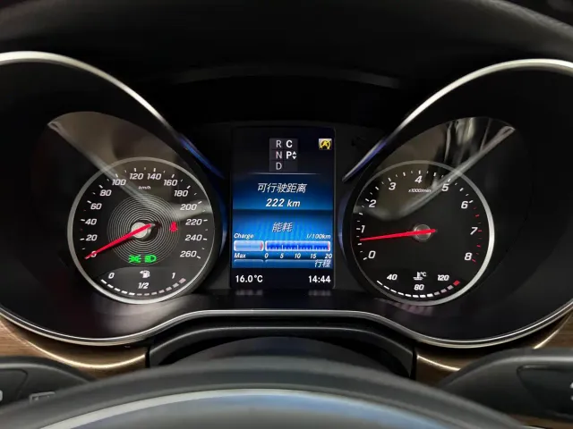 Mercedes-Benz V-Class — Фото автомобиля 23