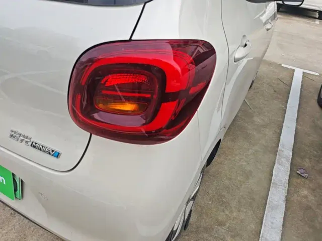 Wuling Hongguang Mini EV — Фото автомобиля 7