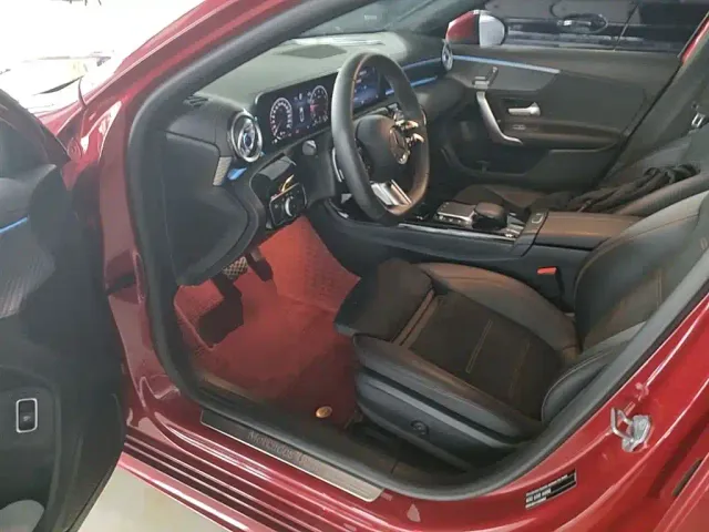 Mercedes-Benz A-Class — Фото автомобиля 15