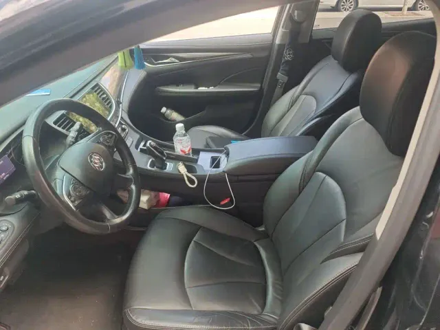 Buick LaCrosse — Фото автомобиля 7