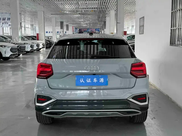 Audi Q2L — Фото автомобиля 5
