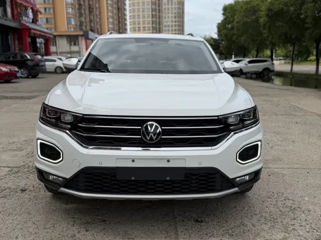 Volkswagen T-Roc — Фото автомобиля 2