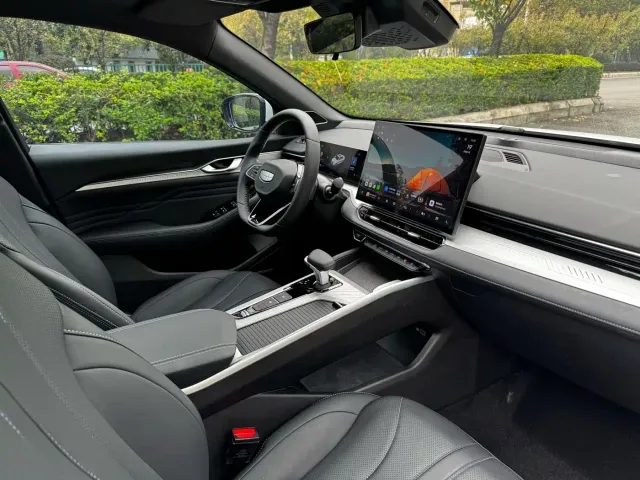 Geely Xingrui — Фото автомобиля 13