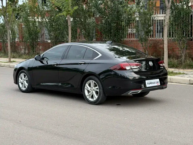 Buick Regal — Фото автомобиля 6