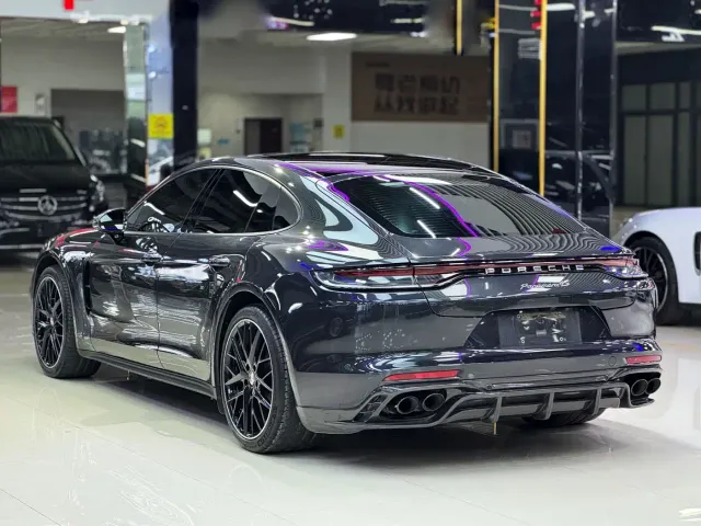 Porsche Panamera — Фото автомобиля 10