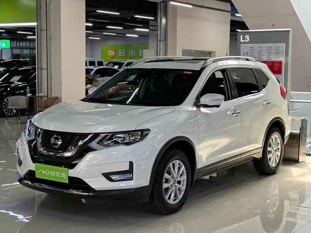 Nissan X-Trail — Фото автомобиля 3