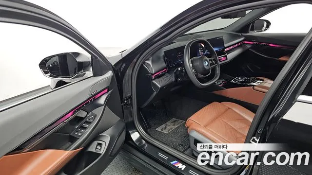 BMW i5 G60 — Фото автомобиля 15