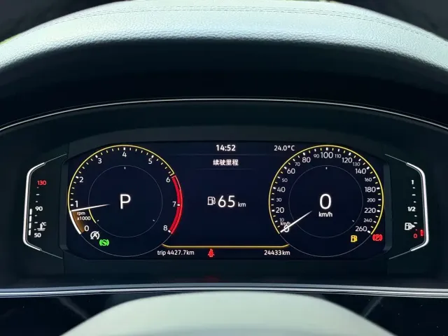 Volkswagen Passat — Фото автомобиля 14