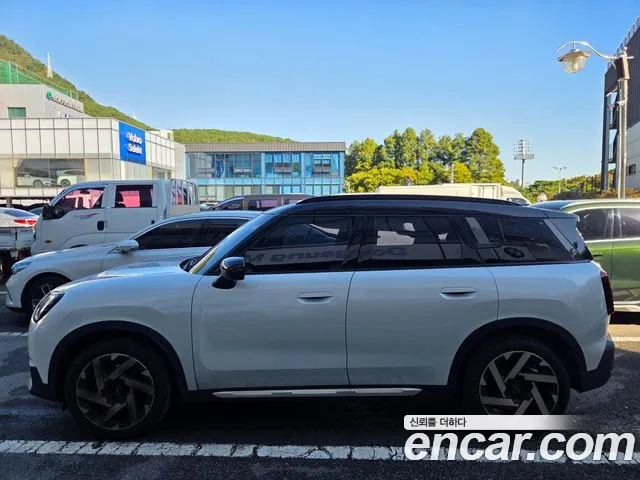 MINI Countryman 3rd Gen — Фото автомобиля 2