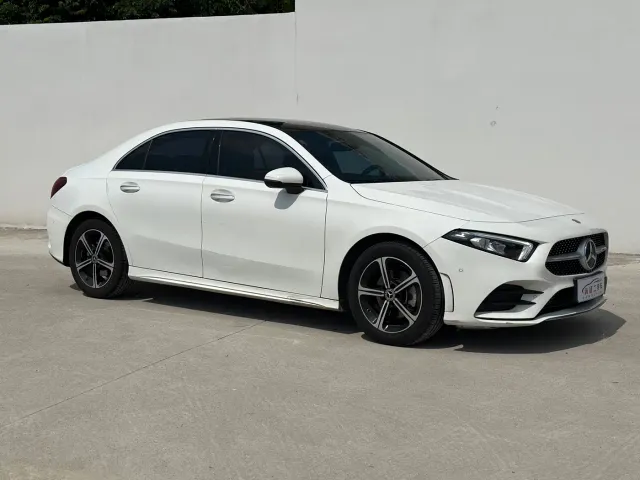 Mercedes-Benz A-Class — Фото автомобиля 3
