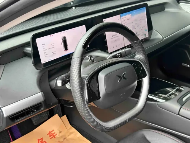 Xpeng P7 — Фото автомобиля 9