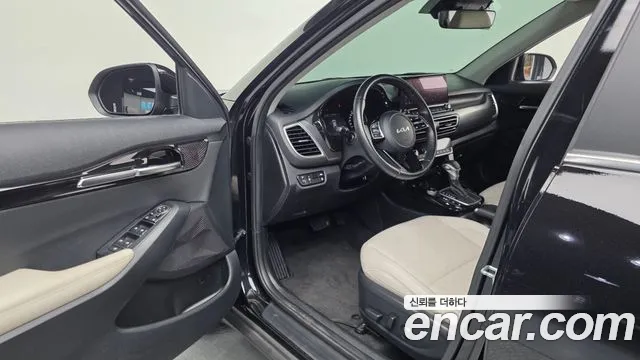 Kia Seltos Seltos Бензин 1.6 турбо 2WD — Фото автомобиля 10