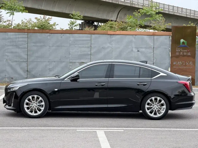 Cadillac CT5 — Фото автомобиля 20
