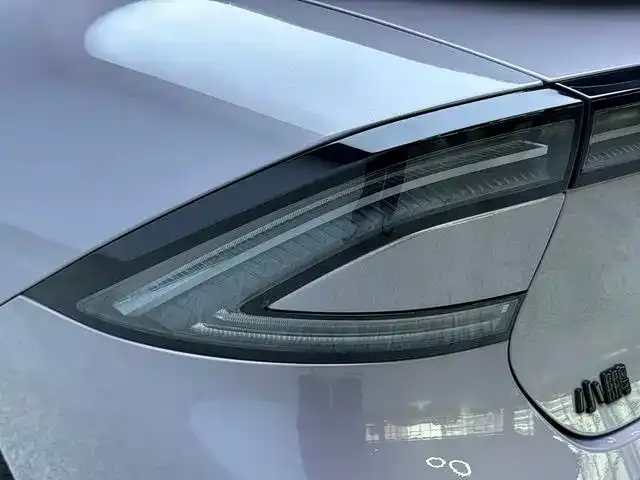 Xpeng P7+ — Фото автомобиля 5