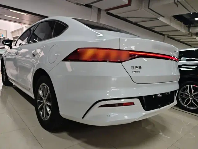 BYD Qin PLUS — Фото автомобиля 4