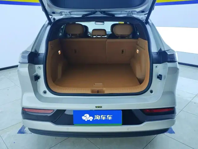 Dongfeng Aeolus L8 — Фото автомобиля 4