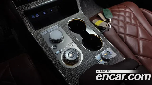 Genesis GV80 — Фото автомобиля 11