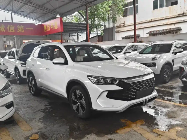 BYD Song Pro — Фото автомобиля 3