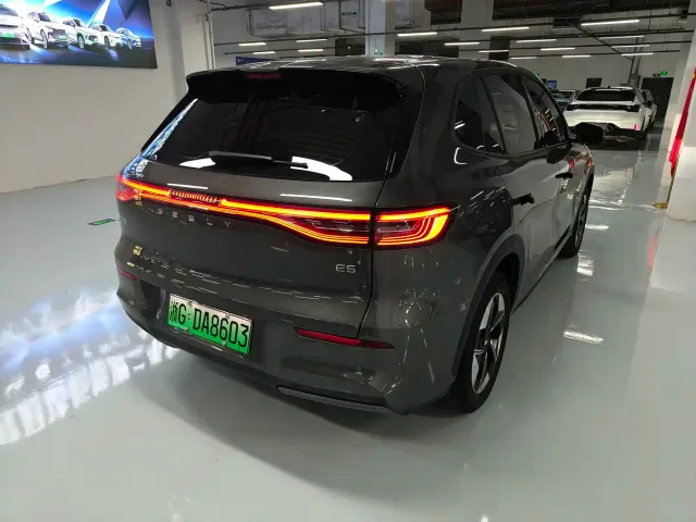 Geely Galaxy E5 — Фото автомобиля 4