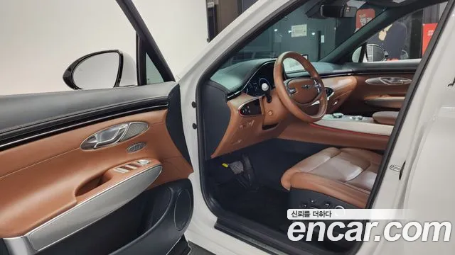 Genesis GV70 2.5T Бензин AWD — Фото автомобиля 10