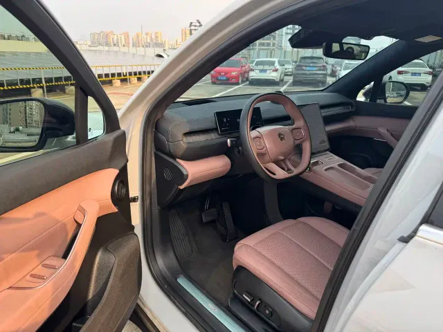 Nio EC6 — Фото автомобиля 10