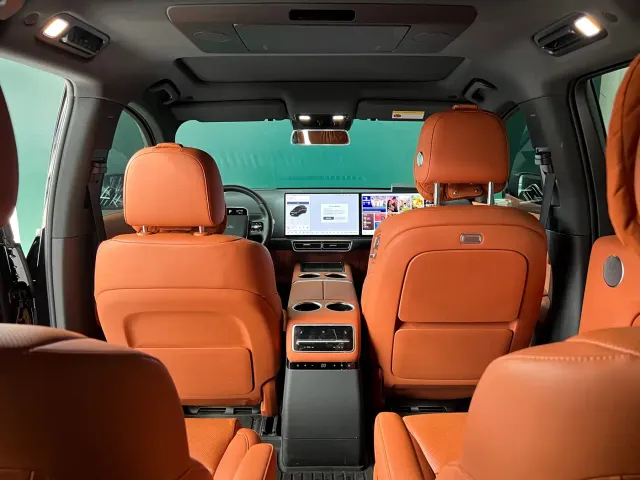 Li Auto L9 — Фото автомобиля 12