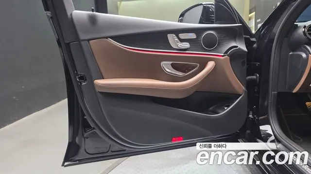 Mercedes-Benz E-Class W213 — Фото автомобиля 24