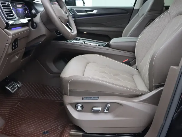 Volkswagen Viloran 2023 Facelift 380TSI Premium Edition — Фото автомобиля 5