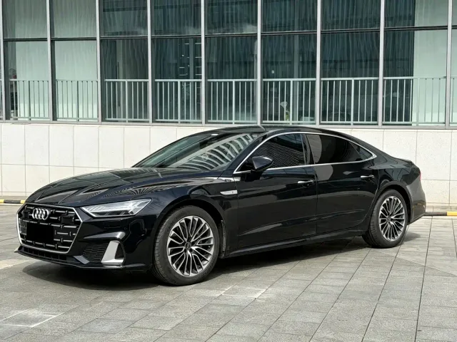 Фотография автомобиля — Audi A7L