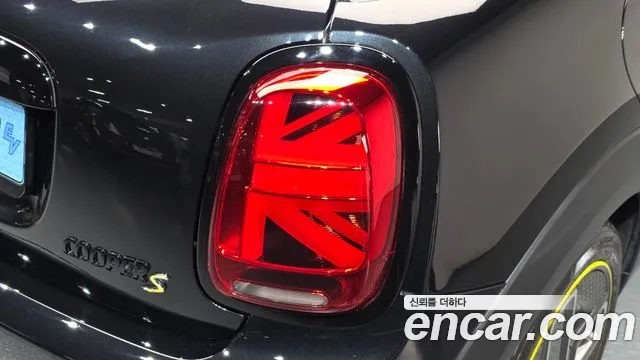 MINI Cooper — Фото автомобиля 8