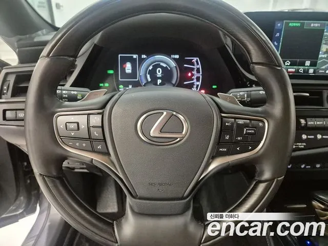 Lexus ES 7th Gen — Фото автомобиля 18