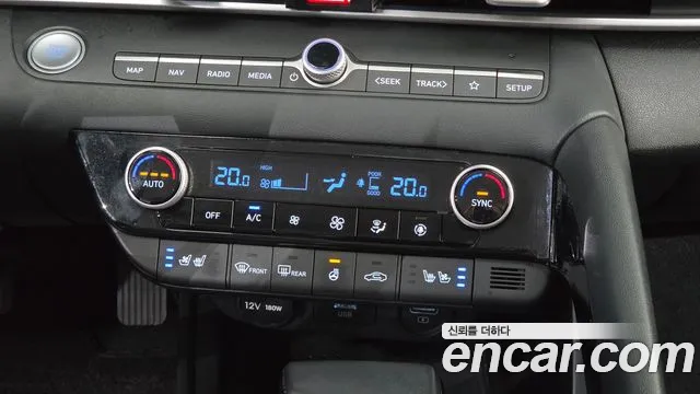 Hyundai Avante CN7 — Фото автомобиля 15