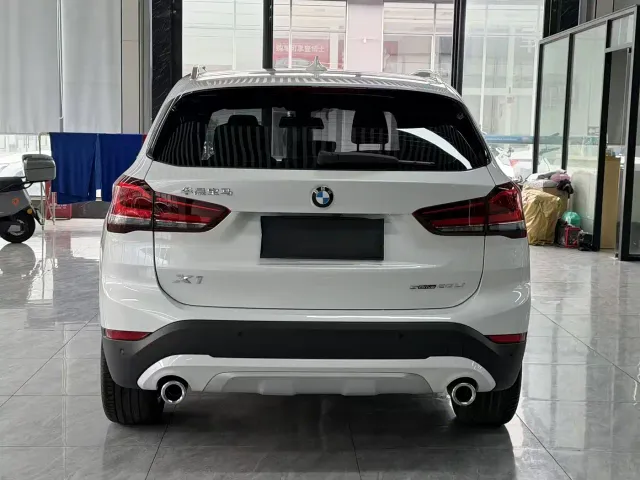 BMW X1 — Фото автомобиля 10