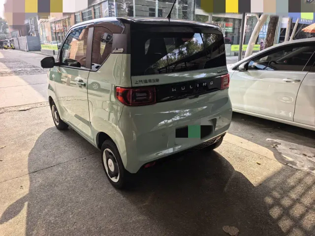 Wuling Hongguang Mini EV — Фото автомобиля 11